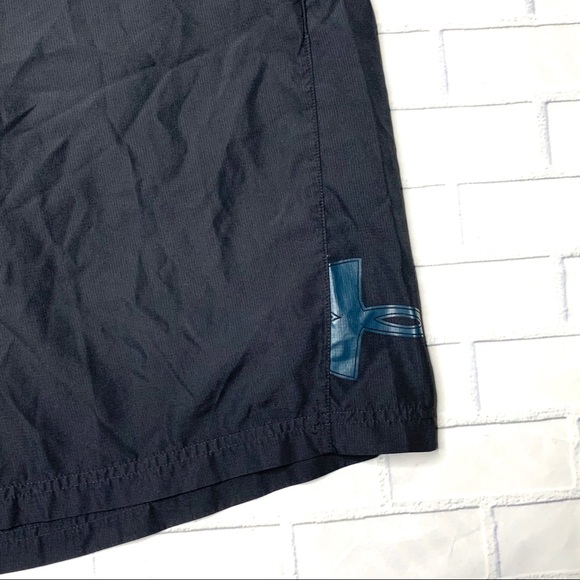 Under Armour Short XL - Picture 4 of 5